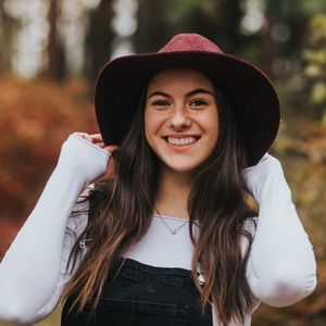 Meet your Posher, Emma